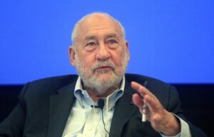 Joseph Stiglitz: Greece can become a renewable energy powerhouse