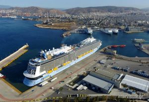 Port of Piraeus Eyes First Shore Power Connection Slots for 2024