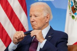 Biden Keeps Talking About the Old Days. Young Voters Don’t Like It.