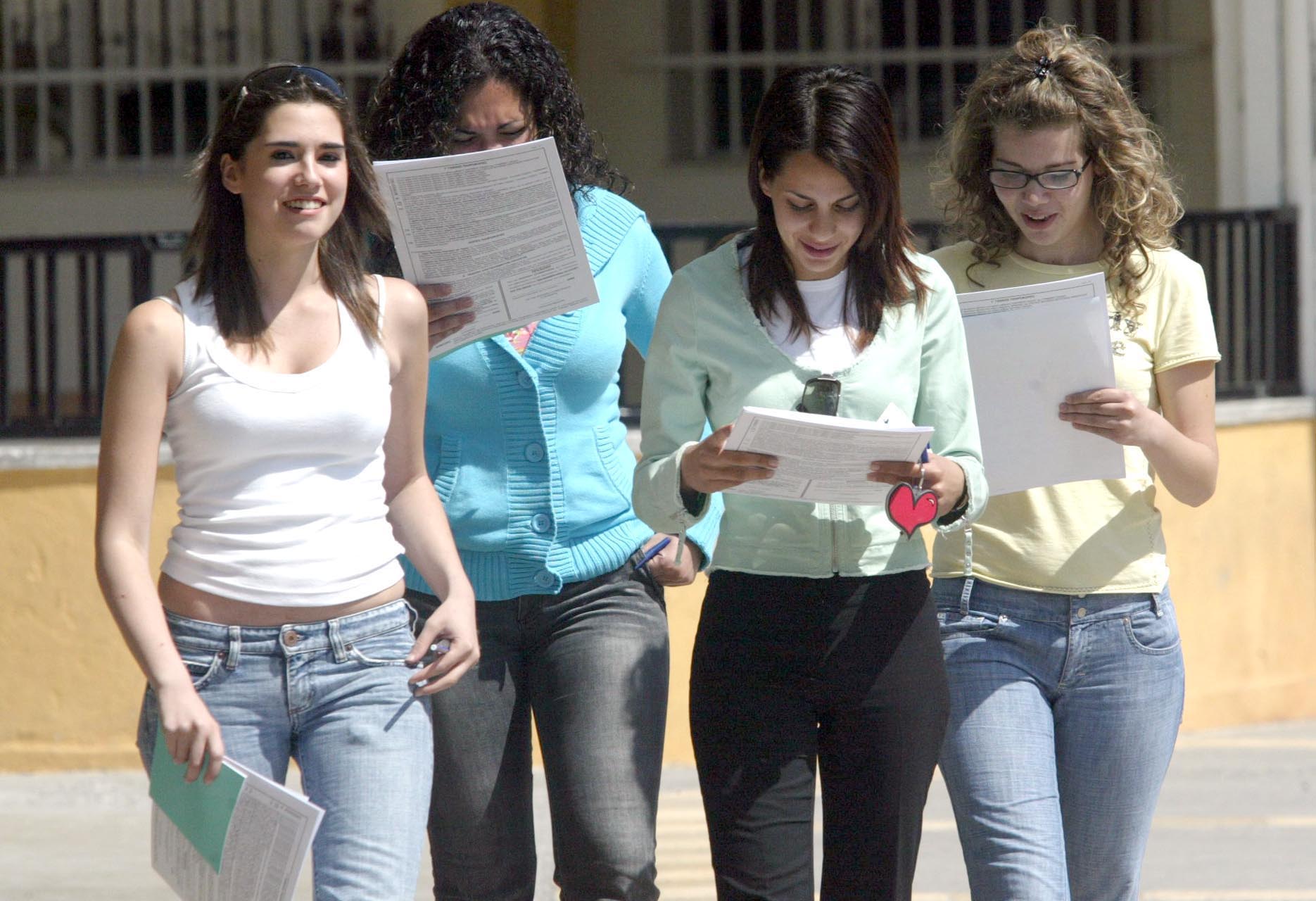 PISA 2022 Rankings: Greek Students Plummet in Maths, Science
