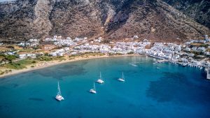 UK Magazine Sings Praises of ‘Magical’ Greeks Islands