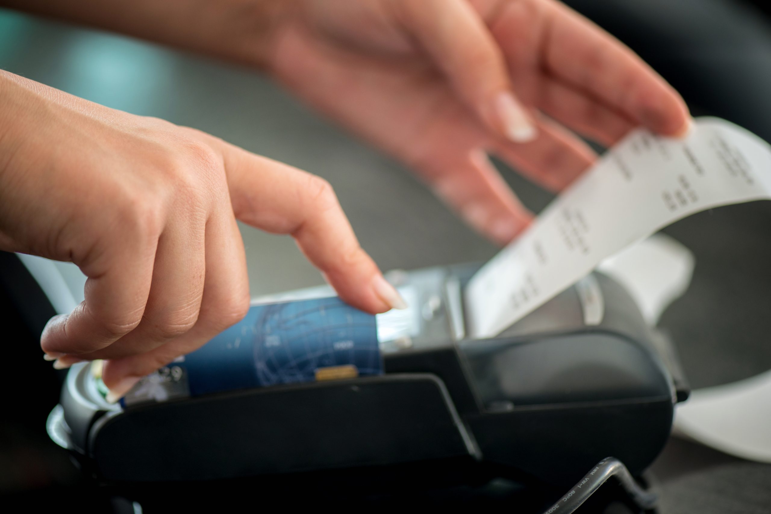 Greece to Mandate POS Machines for 35 Additional Professions