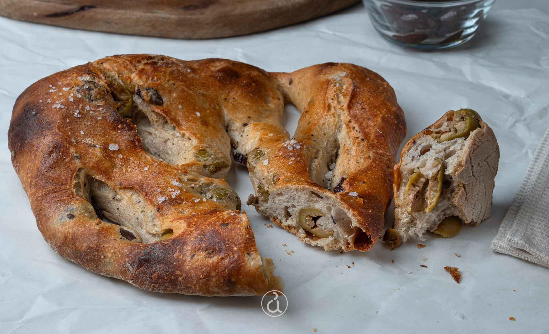 ROTD: Fougasse (Olive Bread)