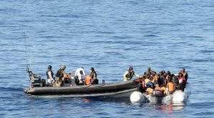 Authorities Arrest Migrant Smugglers in Thessaloniki and Kos on Christmas Day
