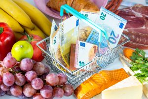 Inflation Persists as High Food Costs Test Consumers