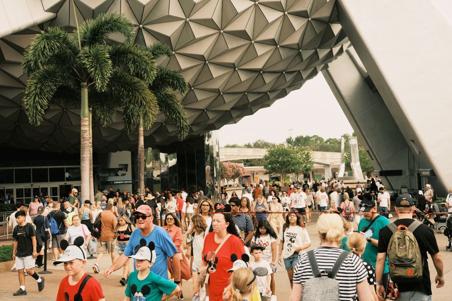 Disney Day Drinkers Club (Yes, That Exists) Feuds With Epcot Over Trashy Mascot