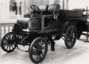 When Was the 1st Car Accident in Greece?