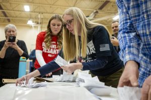 Trump’s Sweeping Iowa Victory Leaves Little Room for Foes