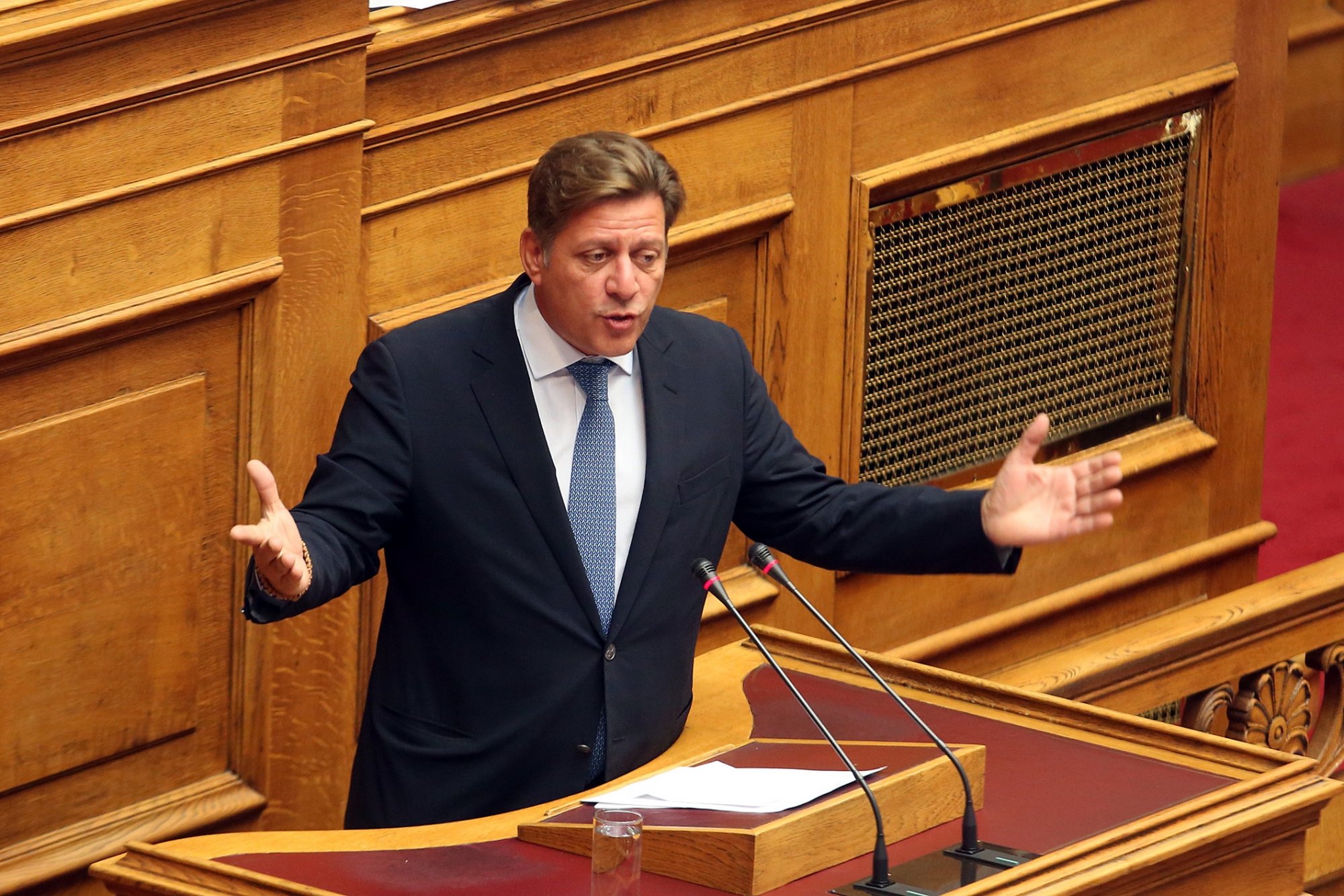 Long-Time ND MP M. Varvistiotis Relinquishes Seat, Leaving Politics
