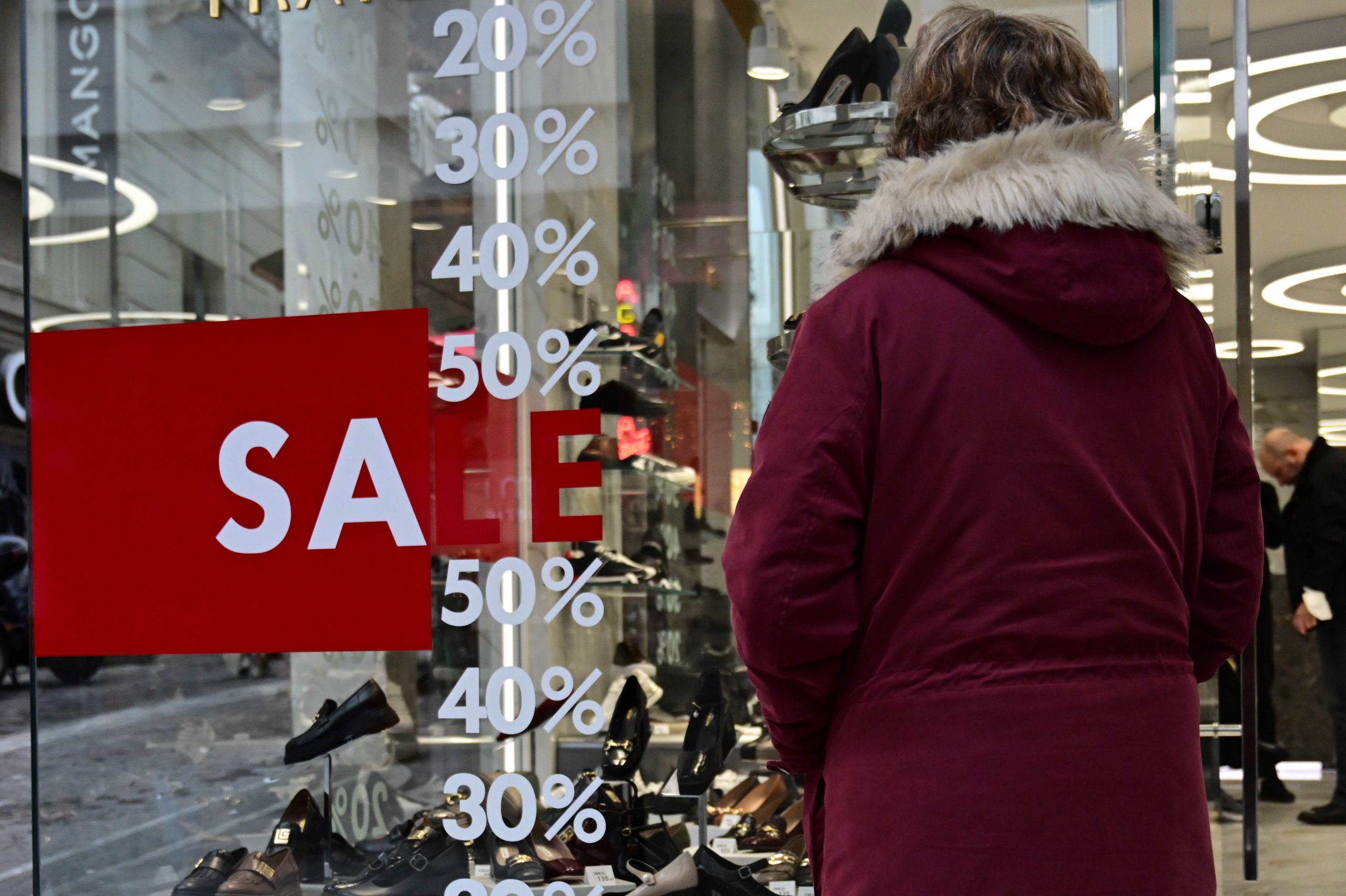 Winter Sales: Lots of Window-shopping but Few Transactions