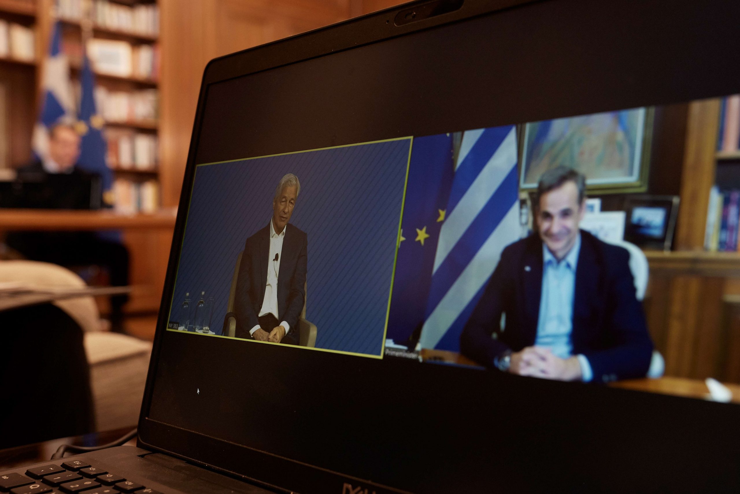 Greek PM Pledges to Continue Reforms in Teleconference With JP Morgan’s Jamie Dimon
