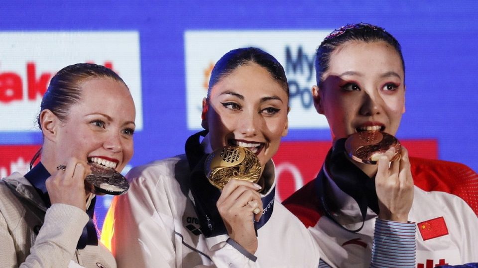 Evangelia Platanioti Wins Gold at Doha World Aquatics Championships (ceremony video)