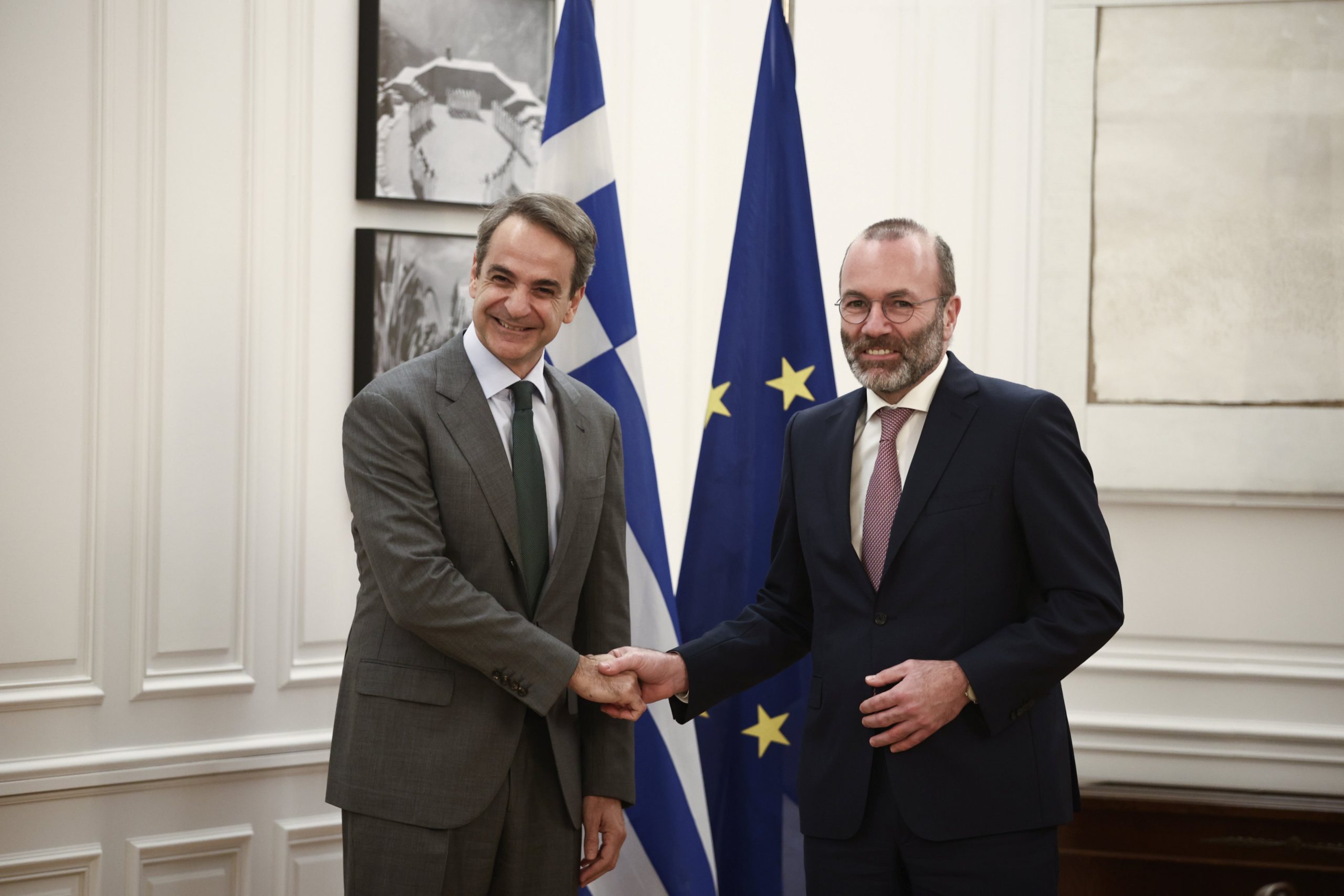 Mitsotakis Promises to Create 200K New Jobs Via EU Resilience Facility