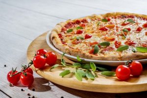Eurostat: The Cost of Pizza Rising – How Much Do Greeks Pay