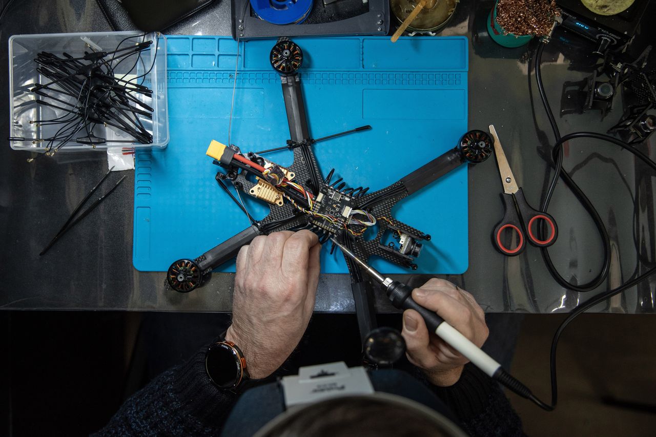 Low on Ammo, Ukraine Tries to Build a Million Explosive Drones