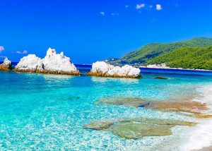 Italians’ Five Favorite Greek Islands for Marriage Proposals