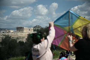 Greece Marks Beginning of Orthodox Lent With Picnics, Kite-Flying