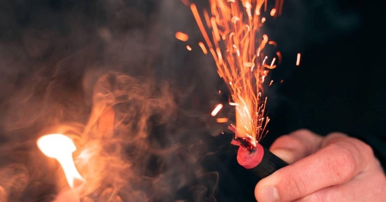 Man Dies From Naval Flare Accident on Crete