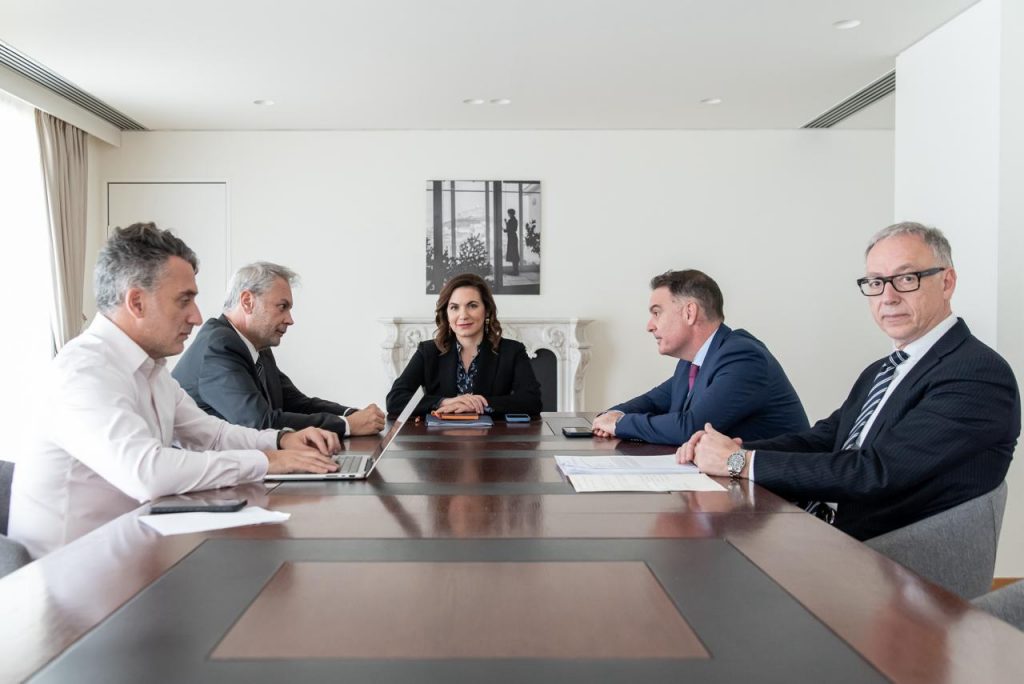 Hellenic Chamber of Hotels Prez. Expresses Concerns Over ‘Greek Music Quota’ Provision