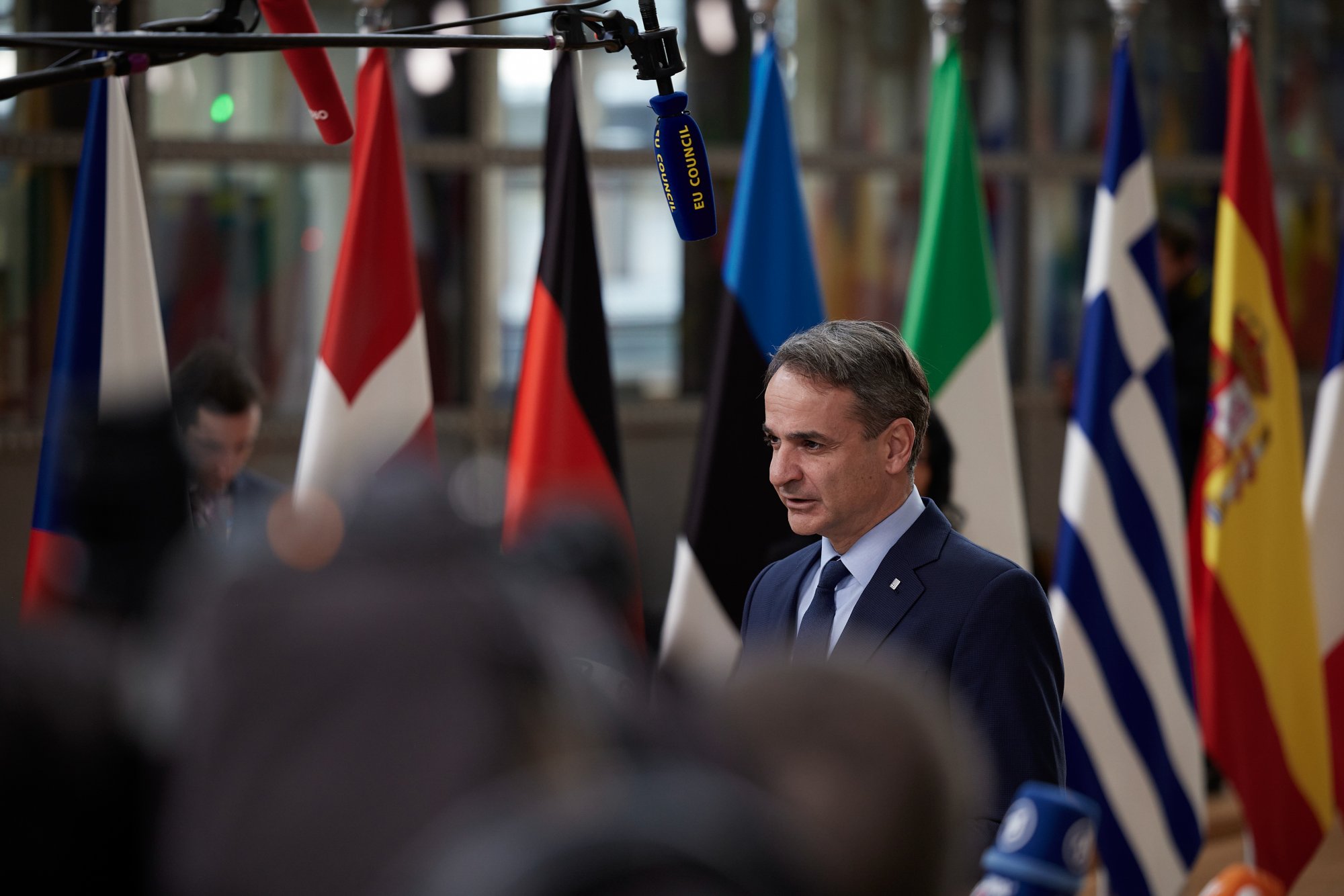 Greek PM Mitsotakis Calls for ‘Defense’ Eurobonds at EU Summit