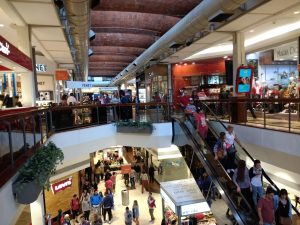 Retail Sector Sees Decline in Turnover for Q1 2024