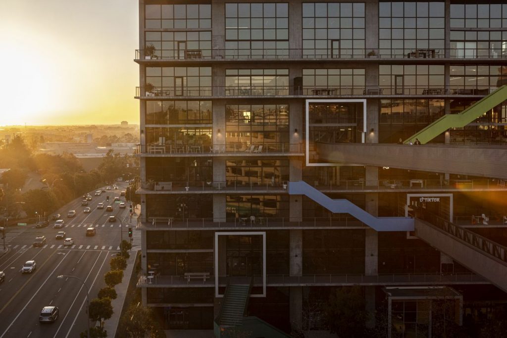 U.S.-China Internet War Intensifies as House Passes TikTok Ban