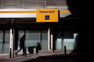 Piraeus Bank to Propose First Dividend in 16 Years