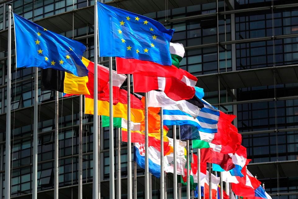 Pew: Greeks Most Culturally Chauvinistic Europeans