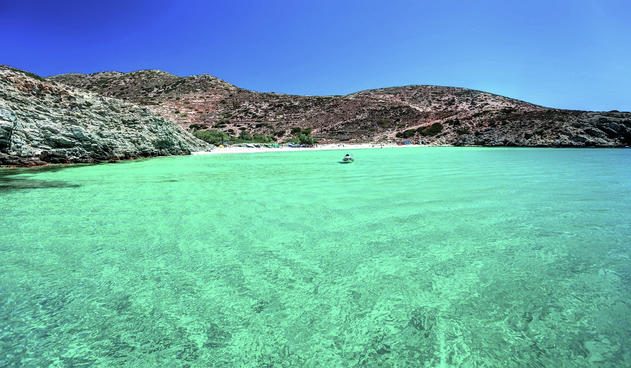 Trending Airbnb Destinations in Greece for the Greeks this Summer