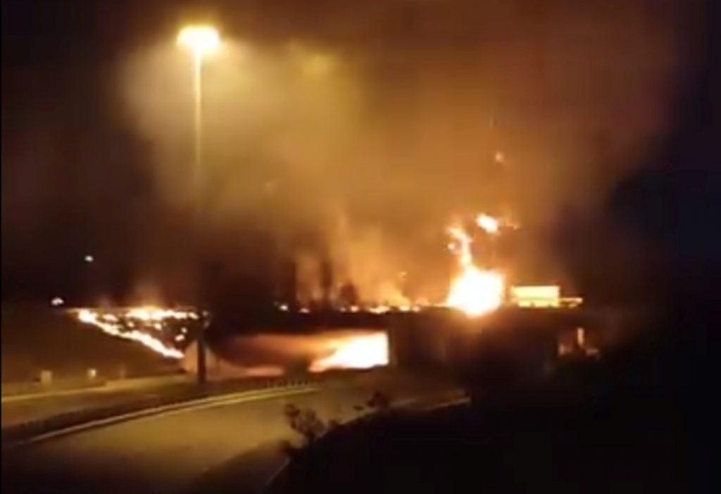 Fuel Tanker Fire Closes Both Directions of Athens-Corinth Hwy.