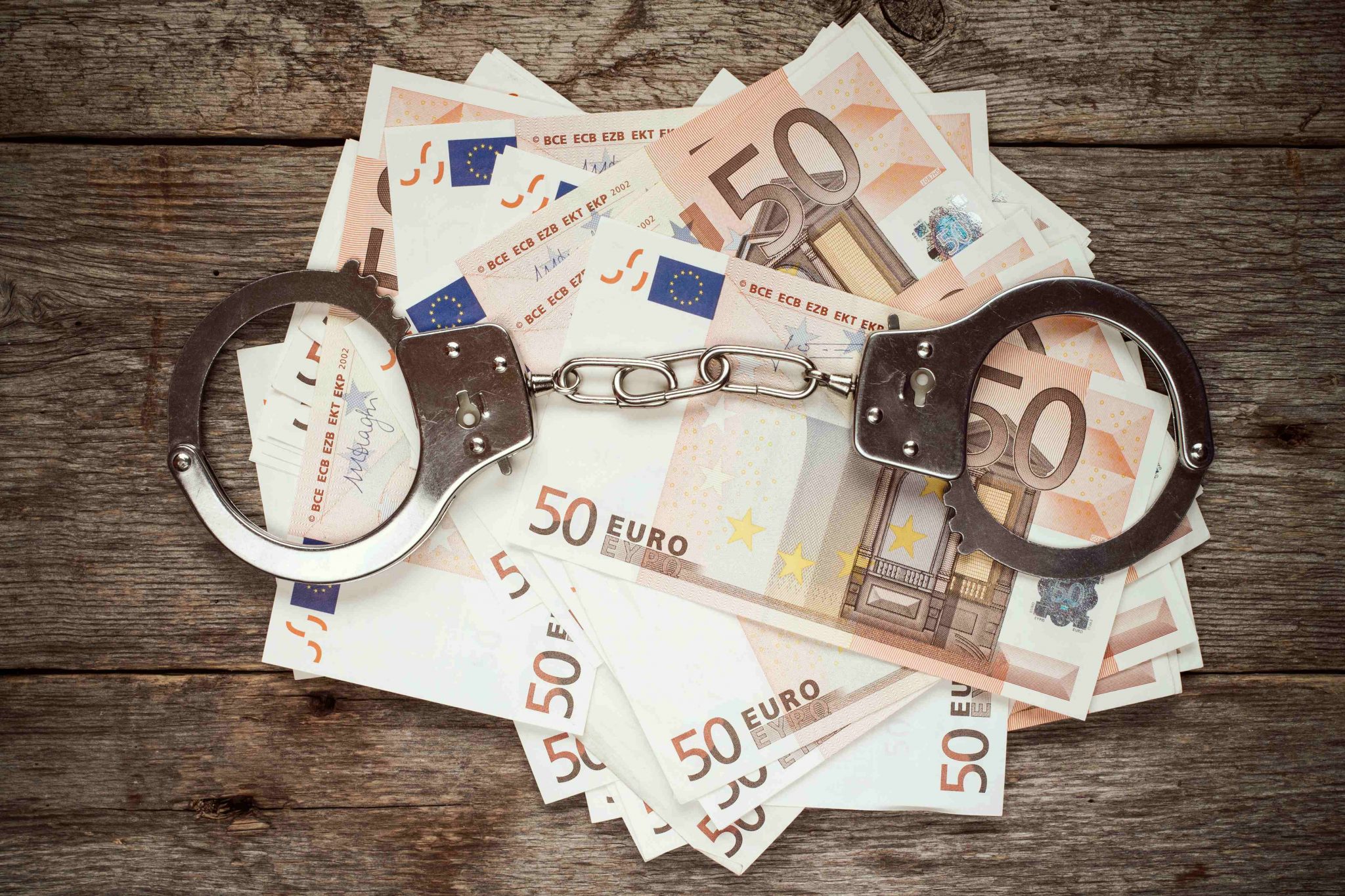 Nationwide Fraud Rings Busted in Greece: €630,000 in Illegal Profits ...