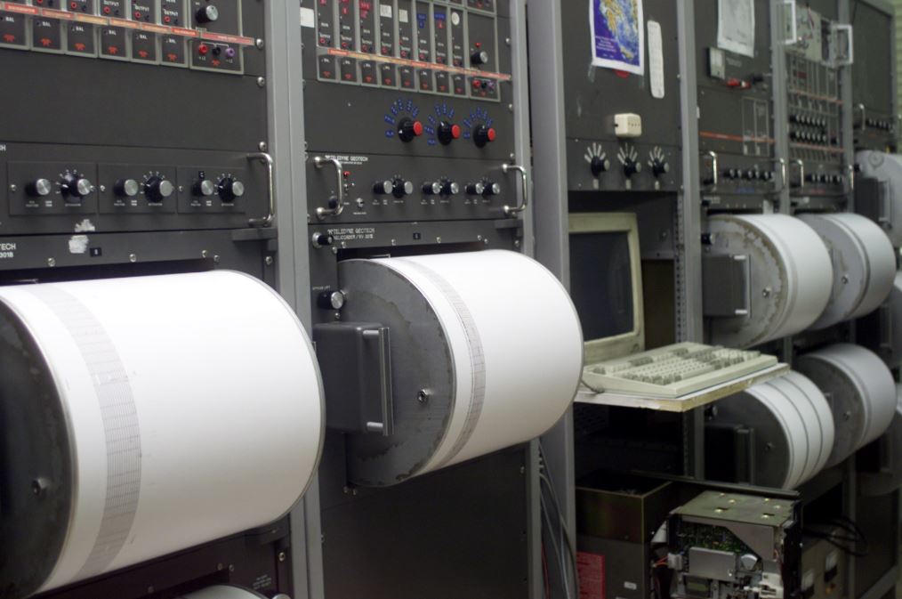 Series of Earthquakes Shake Greece, but Experts Urge Calm