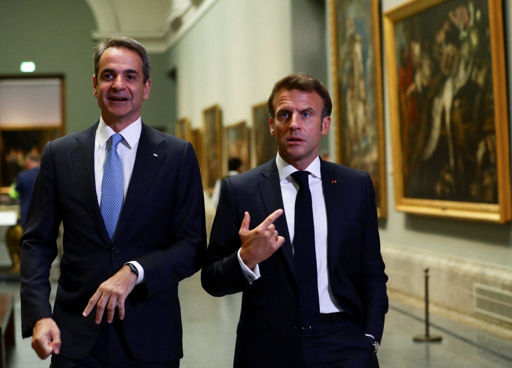 Macron to Visit Cyprus, Meet Mitsotakis After Drone Strike