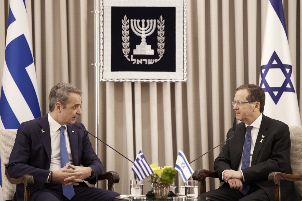 Haaretz: Israelis Held Talks Linked to Greek Election Campaign