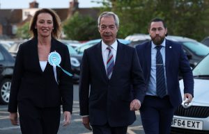 Reform UK Makes Early Gains in Local Elections, Threatens Britain’s Two-Party Stronghold