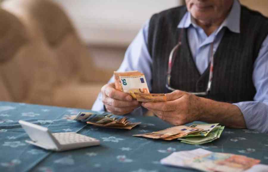 Greece Outlines Wage and Pension Increases for 2027