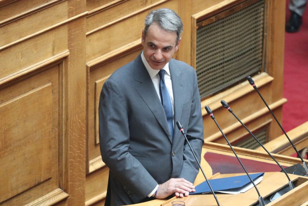 PM Mitsotakis Cracks Down on Road Lawbreakers: Fines up to €4,000