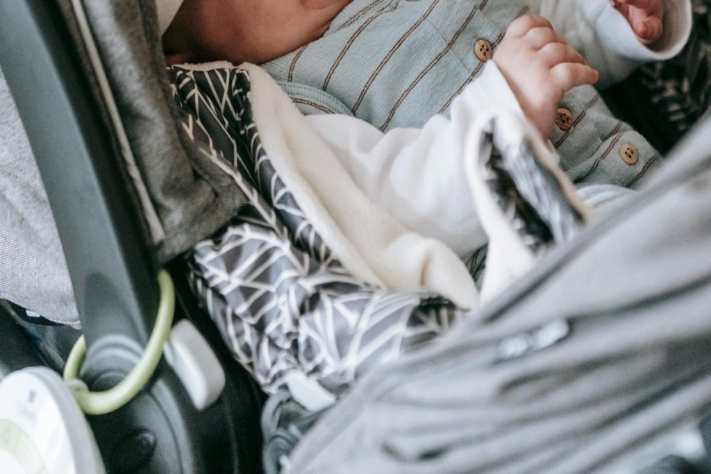 Baby Dies on Paros- Witnesses Say Left in Hot Car