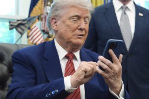 Trump’s Smartphone Can’t Be Made in America for $499 by August