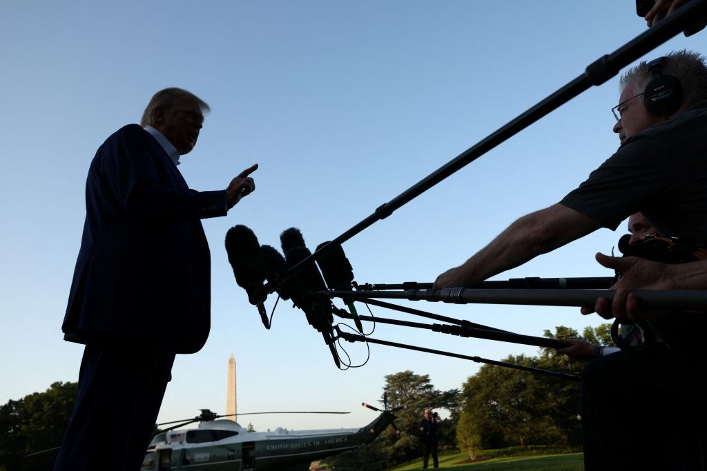 Fresh Israeli Airstrikes Hit Iran Despite Trump’s Ceasefire Plea