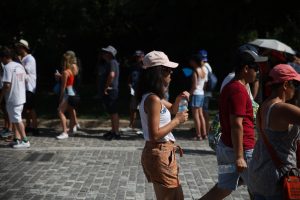 High Temps Thursday as Mini Heatwave Hits Greece