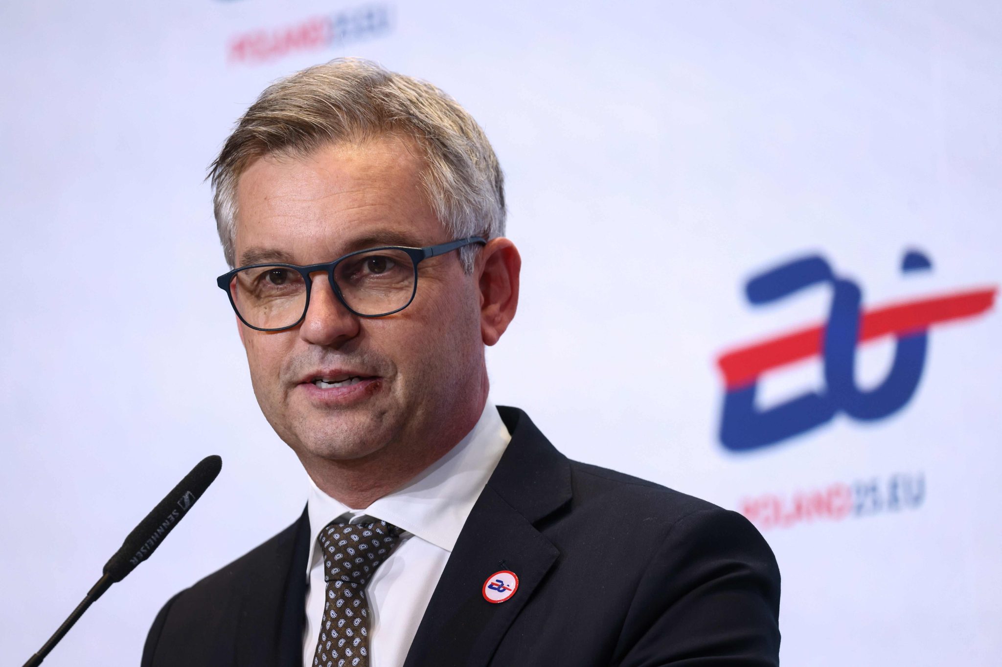Brunner credits EU migration pact for sharp drop in asylum claims