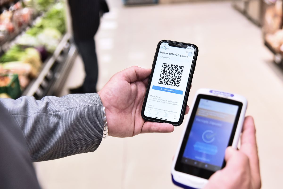 How Greek Employers Are Bypassing the Digital Work Card