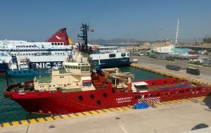 Greece Sends Salvage Vessel to Red Sea Amid Renewed Houthi Threats