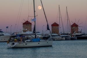Investigation Opened after Teen Filmed Pushing Homeless Man Into Fountain