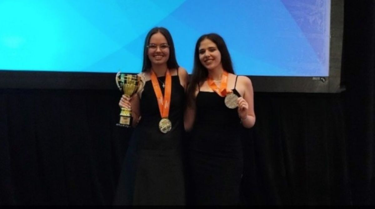 Greek Teens Microsoft