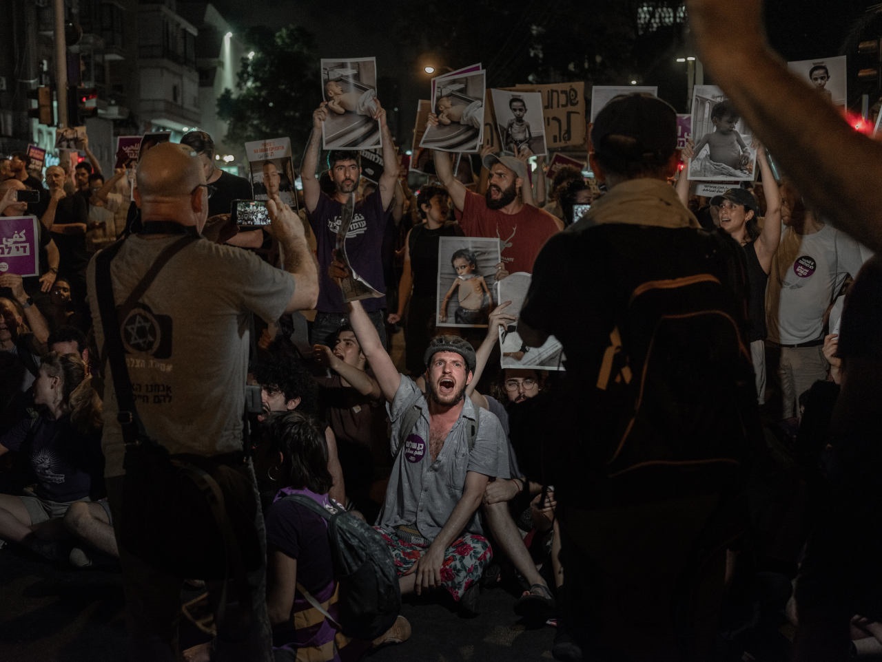 More Israelis Question Morality of War in Gaza