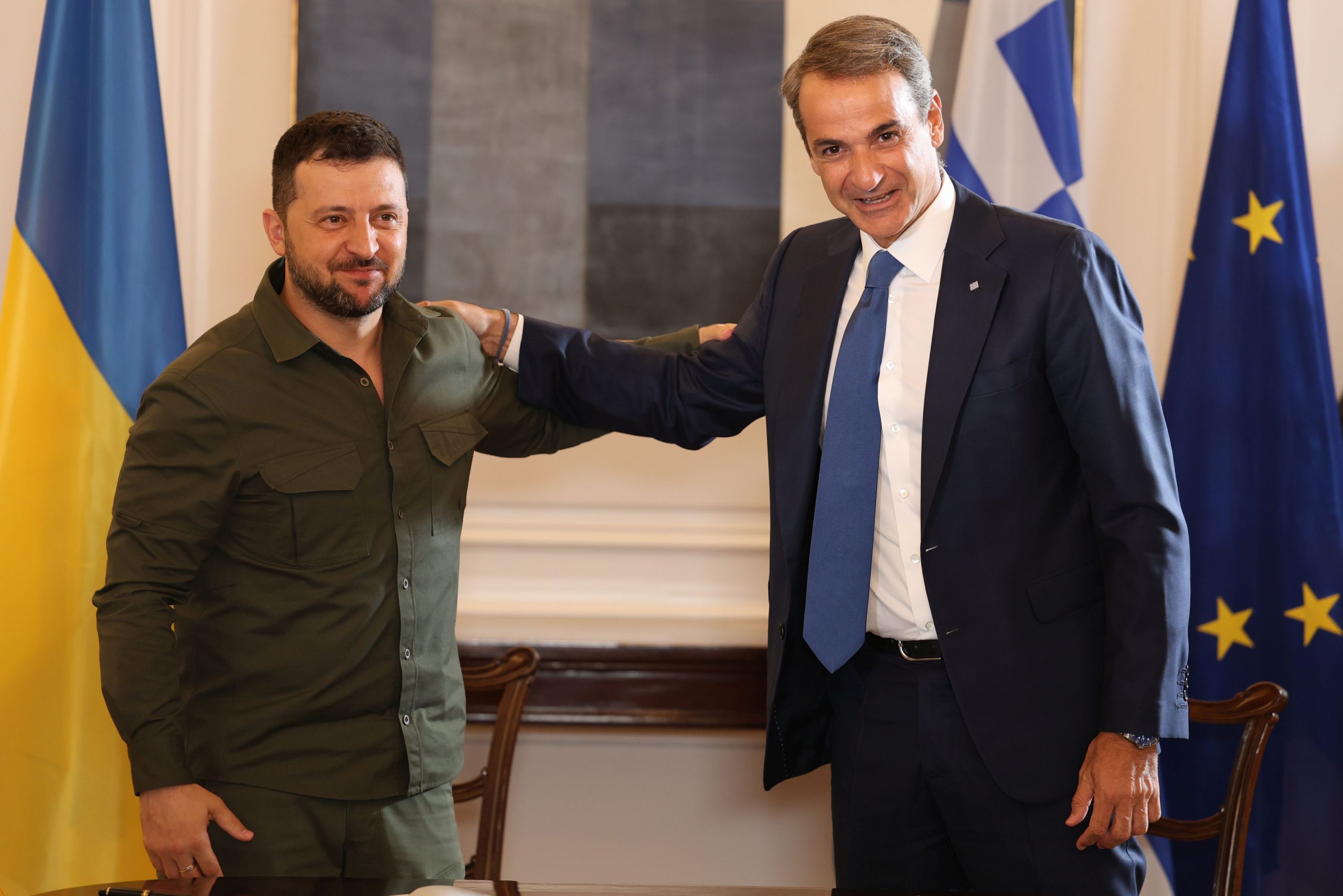 Greek PM and Zelensky Discuss Air Defense and Odessa Port