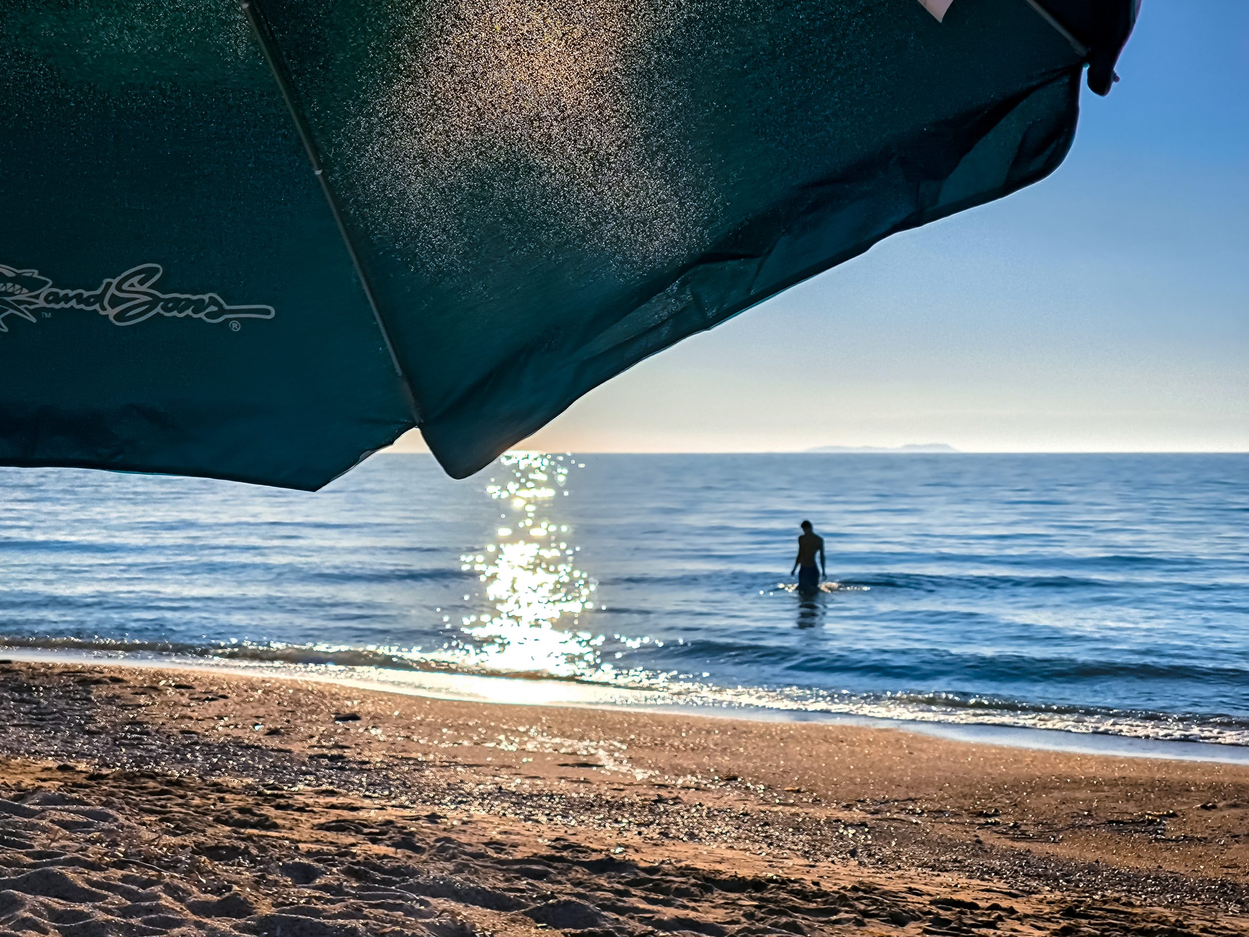 Unsettled Weather Across the Mainland, Warmer Conditions Ahead