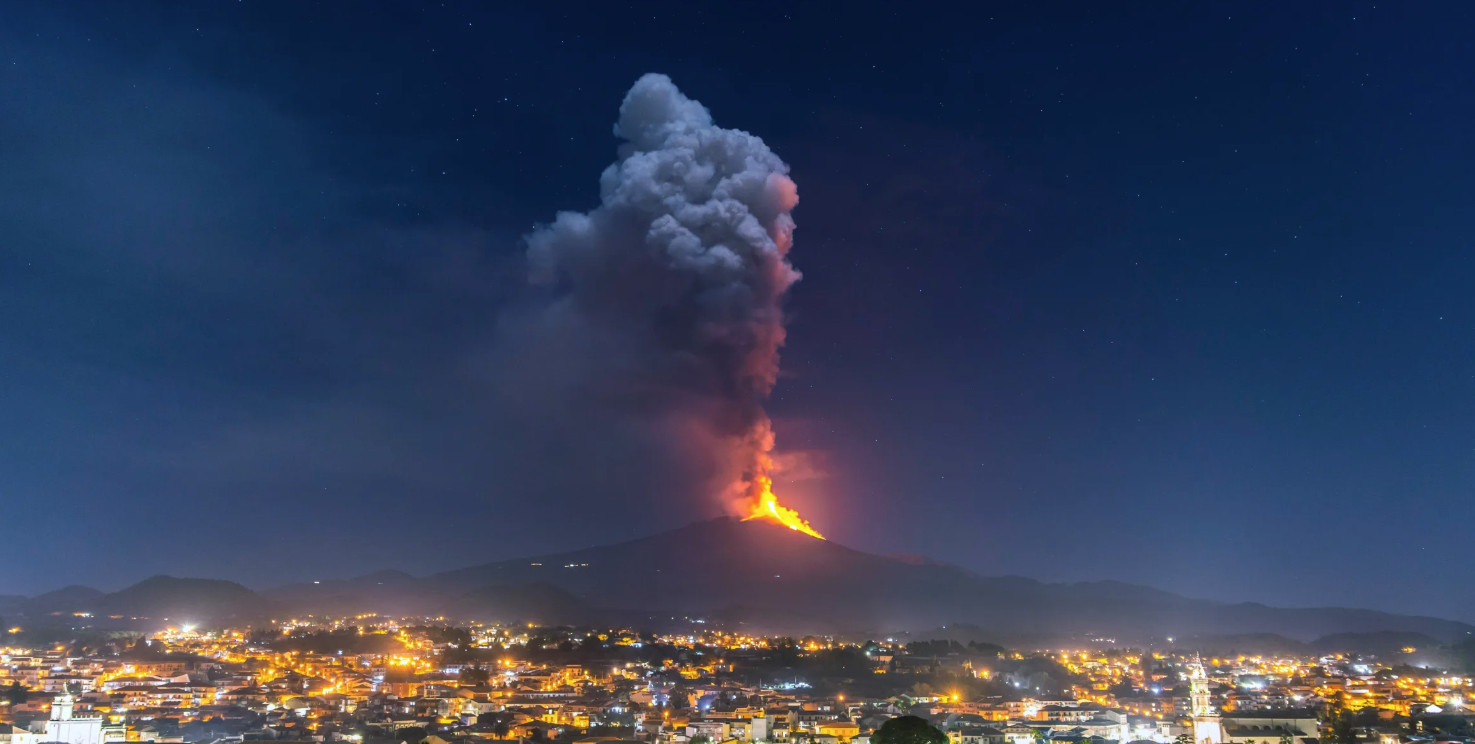 Major Wildfire Rages at Mount Vesuvius as Mount Etna Erupts Again